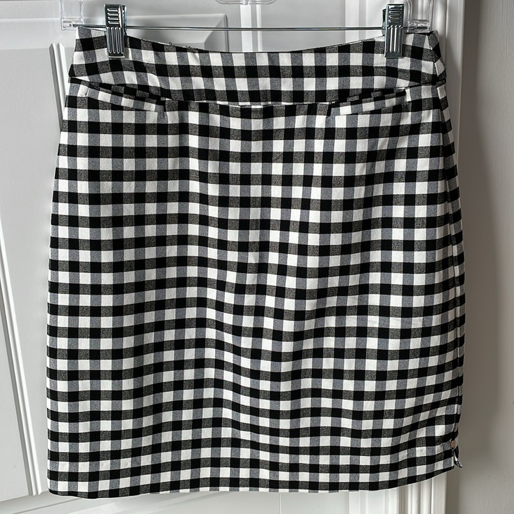 Christopher & Banks shepherd check skort size 4